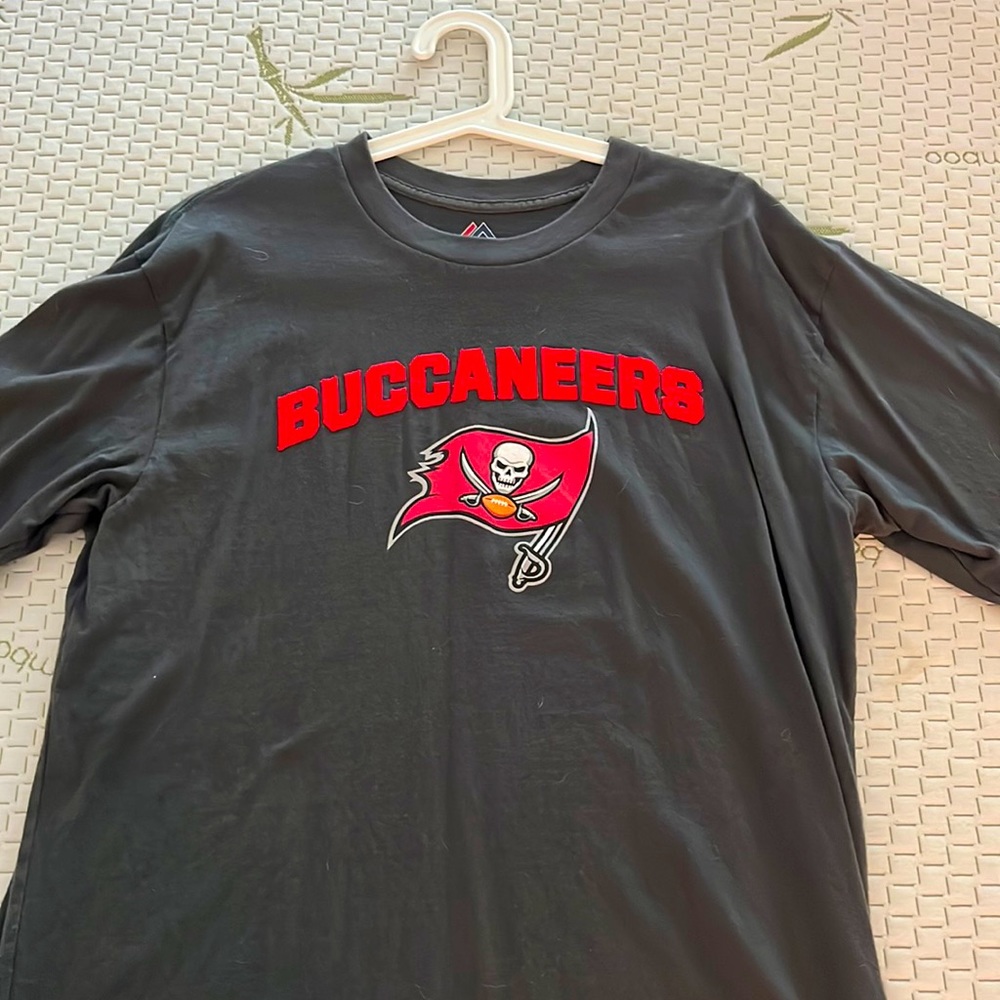Buccaneers t shirt